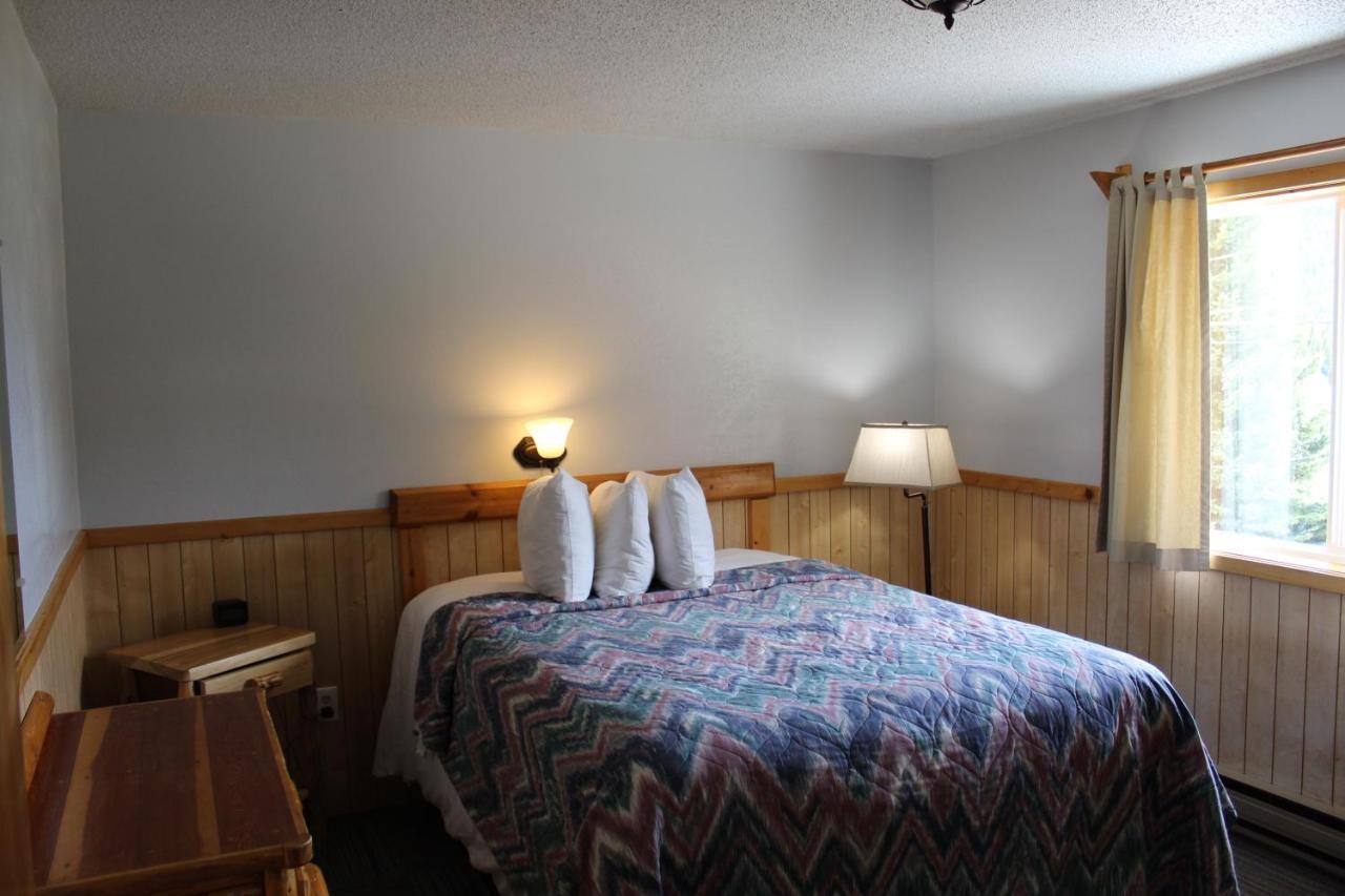 Alpine Motel Of Cooke City Εξωτερικό φωτογραφία